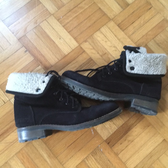 Black suede boots - Picture 6 of 9